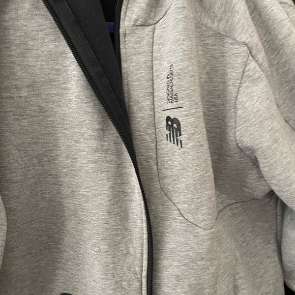 New Balance gray hoodie - Picture 1 of 4